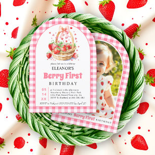 Aardbeien en roze strik Berry Eerste Verjaardag Kaart