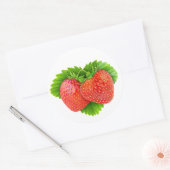 Aardbeien op een blad ronde sticker (Envelop)