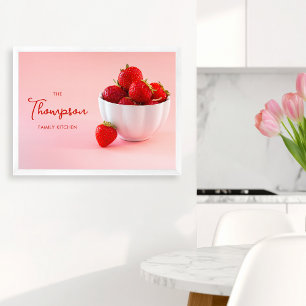 Aardbeien Op Roze Foto Aangepaste Keuken Familie Poster