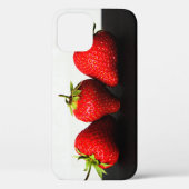 Aardbeien op wit over zwarte iphcna Case-Mate iPhone case (Achterkant)