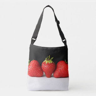 Aardbeien op zwart over wit cbbcnm crossbody tas