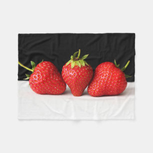 Aardbeien op zwart over witte fbcn fleece deken