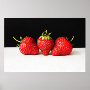 Aardbeien op zwart-wit wapon poster