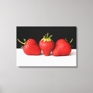 Aardbeien Zwart over wit 24x16 (60x40cm) wit Canvas Afdruk