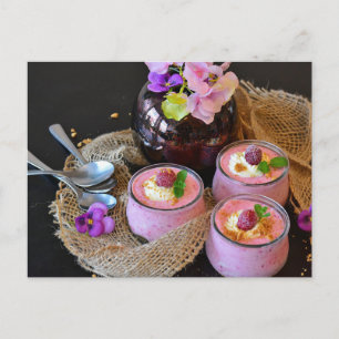 Aardbeienbessen dessert snoepjes na het oversteken briefkaart