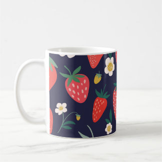 Aardbeienbloemen en -vruchten: decoratief patroon koffiemok
