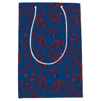 aardbeienbloemen op blauw medium cadeauzakje