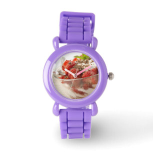 Aardbeiensap met vers yoghurt horloge