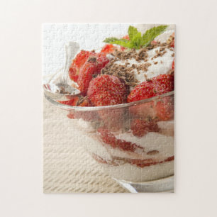 Aardbeiensap met vers yoghurt legpuzzel