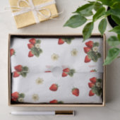Aardbeienweefselpapier met bloesems op wit tissuepapier (Geschenk)