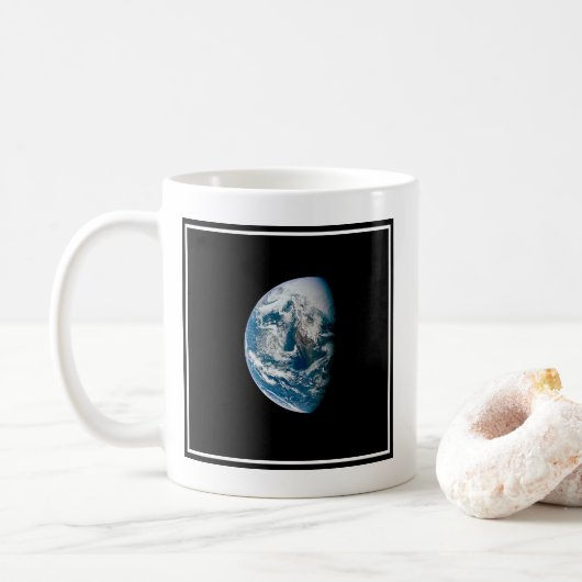 Aarde genomen van de Apollo 13 ruimtesonde. Koffiemok (Met donut)