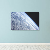 Aarde-horizon tegen de duisternis van de ruimte canvas afdruk (Insitu (Houten vloer))