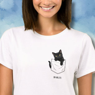Aardige Zwarte Kat in Zakje Met Gepersonaliseerde T-shirt