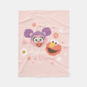 Abby Cadabby en Elmo Flowers Forever Fleece Deken