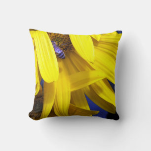 Abeille Bleue Sur Tournesol Jaune Jaillir oreiller