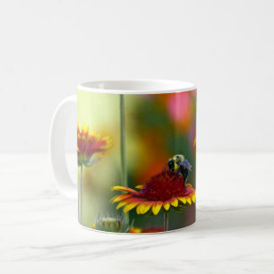 Abeille sur Gaillardia Coffee Mug