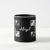 Abigail III Nom du concepteur Mug (Centre)