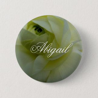 Abigail Witte Bloem Naambadge Ronde Button 5,7 Cm