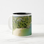 Able Tasman NP, Nelson, Nieuw-Zeeland. De vele Tweekleurige Koffiemok (Voorkant links)