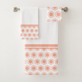 Abrit en wit hexagonal Patroon Bad Handdoek (Insitu)