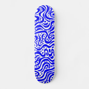 Abstract 041211v2 - Blauw op wit Skateboard