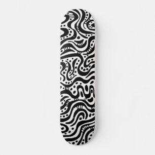 Abstract 041211v2 - Zwart op hout Skateboard
