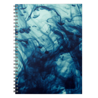 Abstract blauw vloeibaar rookpatroon achtergrond notitieboek