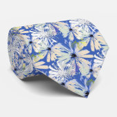 Abstract camomiles on a blue background.  stropdas (Opgerold)