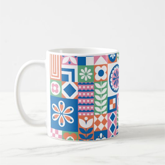 Abstract floreel patroon. Scandinavisch en Koffiemok (Links)