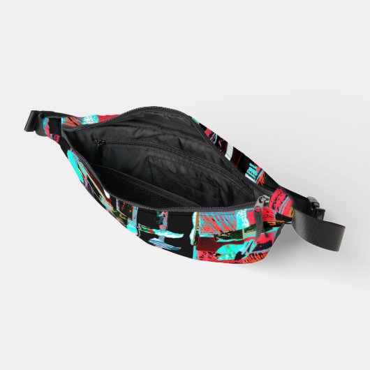 Abstract Freedom – Print Cut Sew Fanny Pack (Ouvrir)