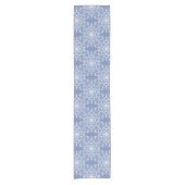 Abstract Lacy Fractal Snowflake Pattern op Blue Korte Tafelloper (Voorkant)
