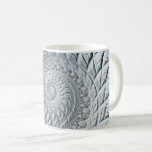 Abstract lichtgrijs fractal koffiemok (Voorkant rechts)