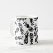 Abstract modern zwart-wit anananassepatroon koffiemok (Voorkant links)