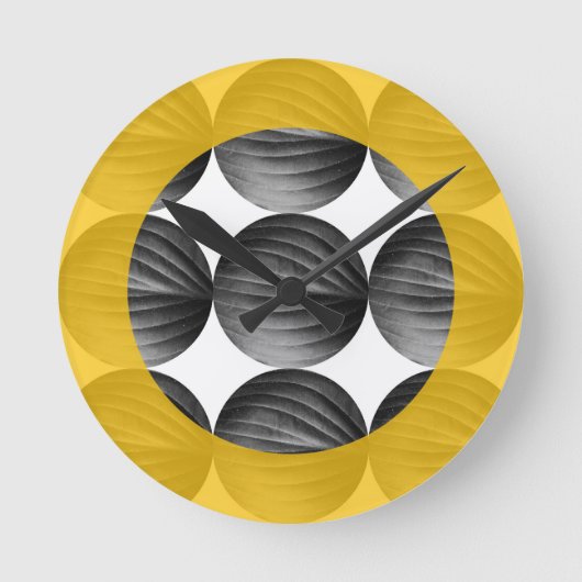 Abstract Mustard Yellow and Grey Ronde Klok (Voorkant)