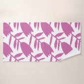 Abstract pink bluebell flowers seamless pattern on (Serviette de bain)