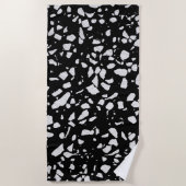 Abstract Terrazzo Mosaic Black en White Pattern Strandlaken (Voorkant)
