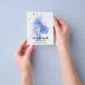 Abstract watercolor lichtblauwe spatborstelstreek flyer (Hand)