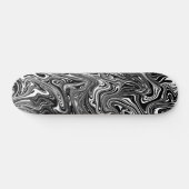 Abstract zwart-wit, vloeibaar marmerpatroon skateboard (Horizontaal)