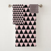 ABSTRACTE BATHROOM-TOWEL ZWART PINK BAD HANDDOEK (Insitu)