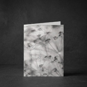 Abstracte bloemensilhouetten, monochroom, Betuigin Kaart