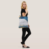 Abstracte Canvas tas met gouden accenten (Op model)