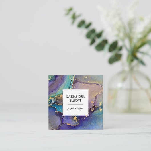 Abstracte goudkleurige goudvetten met vloeiende k vierkante visitekaartje (Staand voorkant)