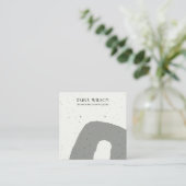 ABSTRACTE GRAY CERAMIC TEXTURE STUD EARRING DISPLA VIERKANTE VISITEKAARTJE (Staand voorkant)
