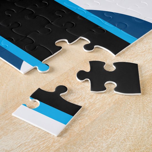 Abstracte jigzaadpuzzle volgen en in het veld legpuzzel (Zijkant)