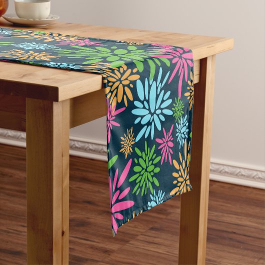 Abstracte Kleurrijke Vuurwerkbloemen Tafelloper (Voorbeeld)