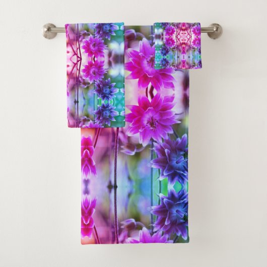 Abstracte kunst met rode en witte ventilatoren bad handdoek (Insitu)