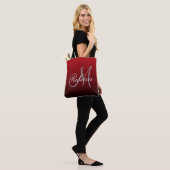abstracte marsala maroon grijs bordeaux monogramme draagtas (Op model)