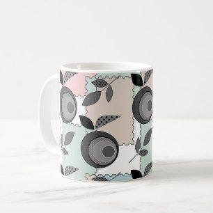 Abstracte moderne appelfruitpatchwerkgeometrie koffiemok