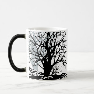 Abstracte moderne zwarte boom silhouet schaduw wit magische mok