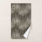 Abstracte wazige penseelstreken, monochrome bruin bad handdoek (Handdoek)